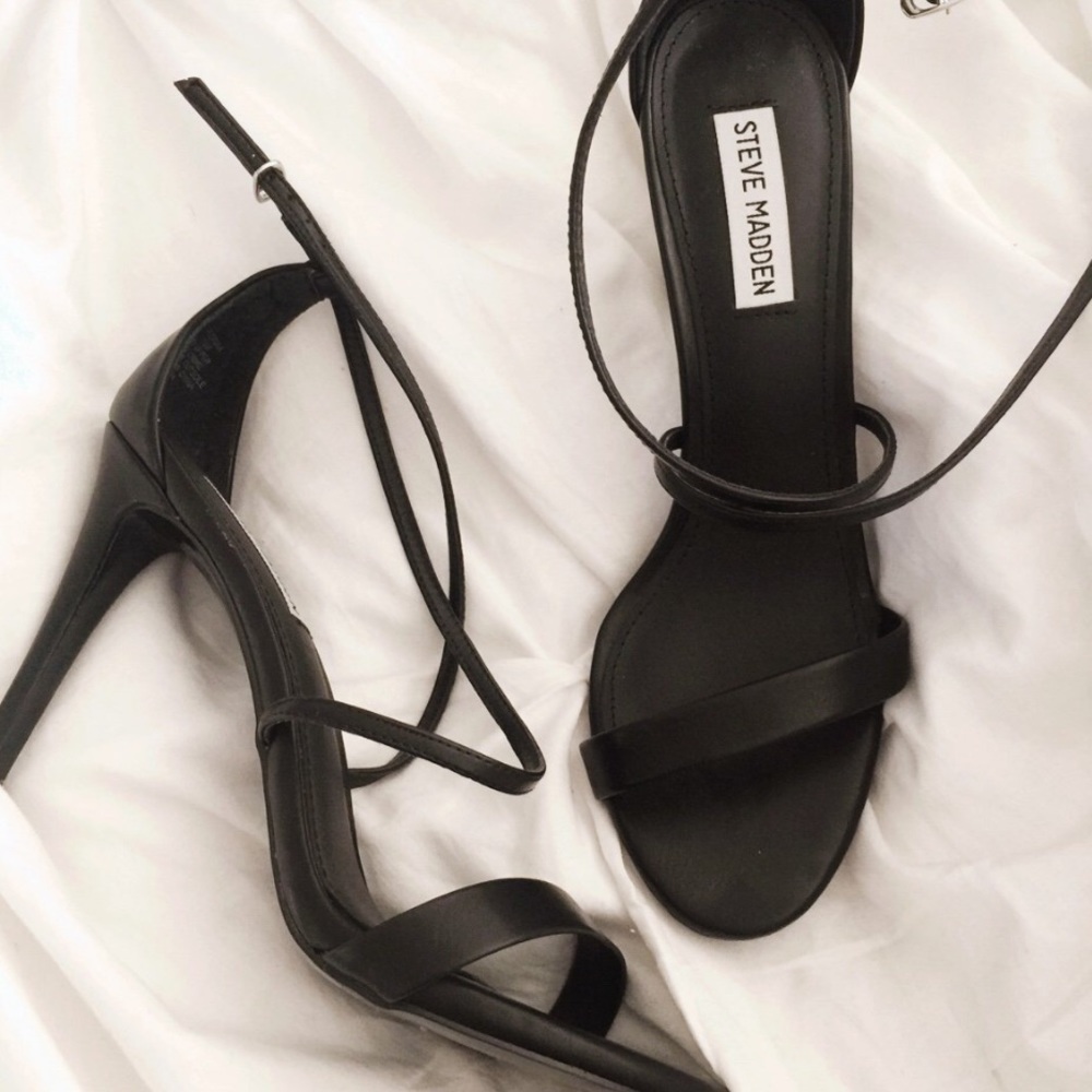 Steve Madden strappy sandals